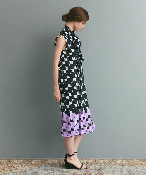 【美品】CORCOVADO　ボウタイワンピース　36　総柄　ブルー　ホワイト現行 ハートラインボウタイワンピース （ミニ丈・ひざ丈ワンピース