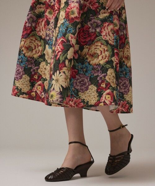 GRACE CONTINENTAL / グレースコンチネンタル ロング・マキシ丈スカート | アンティークフラワータックスカート | 詳細8