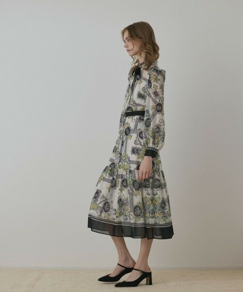 GRACE CONTINENTAL / グレースコンチネンタル ロング・マキシ丈ワンピース | オーナメントフラワープリントワンピース | 詳細1