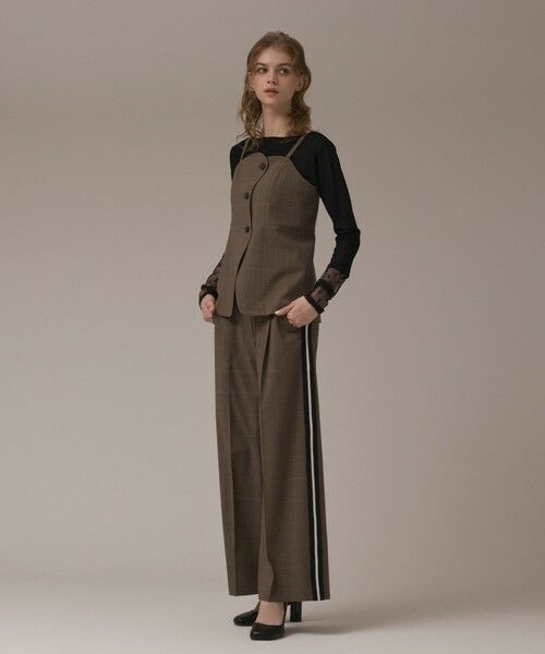 GRACE CONTINENTAL / グレースコンチネンタル その他パンツ | サイドラインパンツ(ブラウン)