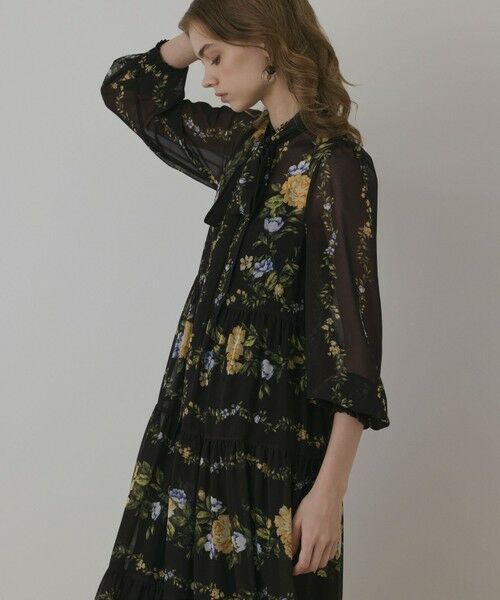 GRACE CONTINENTAL / グレースコンチネンタル ロング・マキシ丈ワンピース | フラワープリントティアードワンピース | 詳細10