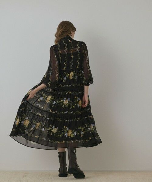 GRACE CONTINENTAL / グレースコンチネンタル ロング・マキシ丈ワンピース | フラワープリントティアードワンピース | 詳細9