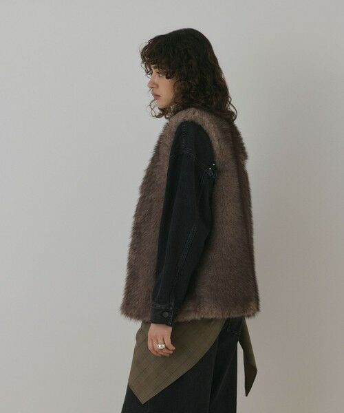 GRACE CONTINENTAL / グレースコンチネンタル その他アウター | フェイクフォックスファ−ベスト | 詳細13