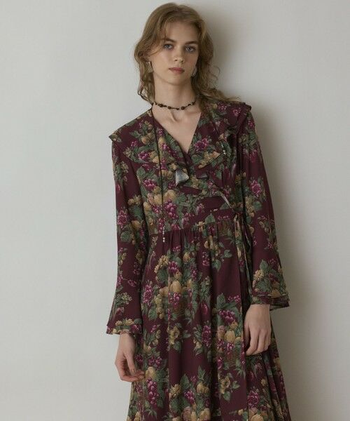 GRACE CONTINENTAL / グレースコンチネンタル ロング・マキシ丈ワンピース | ボタニカルベリープリントワンピース(ボルドー)