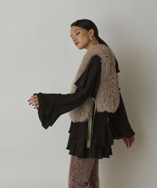 GRACE CONTINENTAL / グレースコンチネンタル その他アウター | ショ−トファ−ジレ | 詳細9