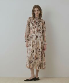 GRACE CONTINENTAL / グレースコンチネンタル ロング・マキシ丈ワンピース | ロゴフラワ−プリントボウタイワンピース