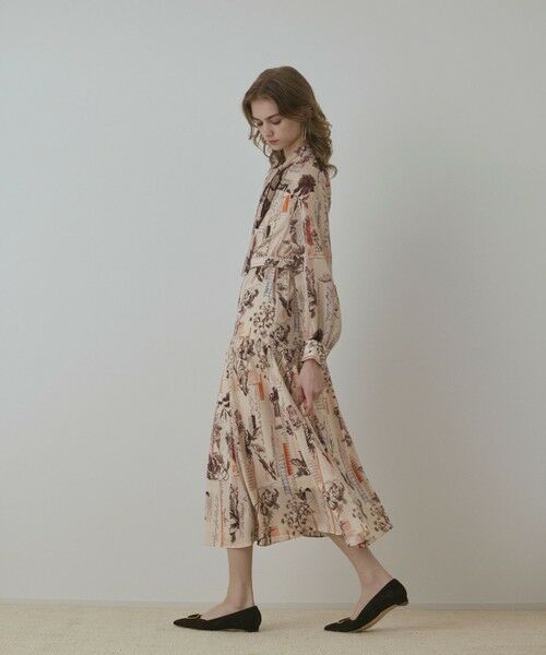 GRACE CONTINENTAL / グレースコンチネンタル ロング・マキシ丈ワンピース | ロゴフラワ−プリントボウタイワンピース | 詳細1