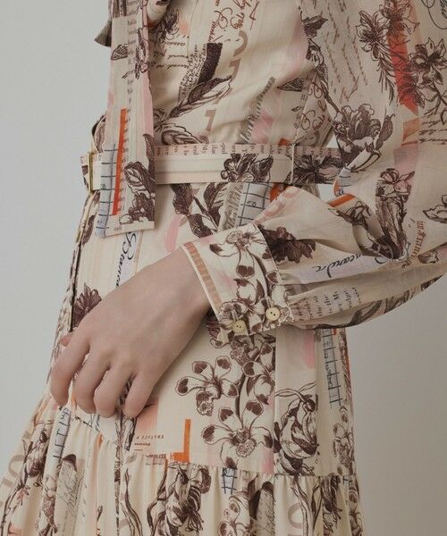 GRACE CONTINENTAL / グレースコンチネンタル ロング・マキシ丈ワンピース | ロゴフラワ−プリントボウタイワンピース | 詳細7