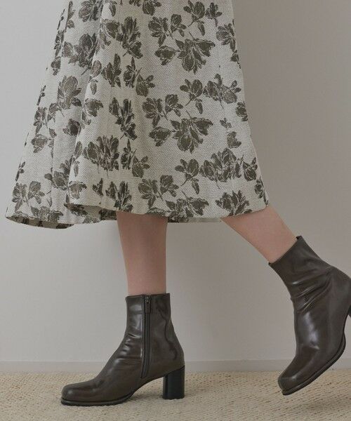 GRACE CONTINENTAL / グレースコンチネンタル ロング・マキシ丈スカート | ラメフラワージャガードフレアスカート | 詳細7