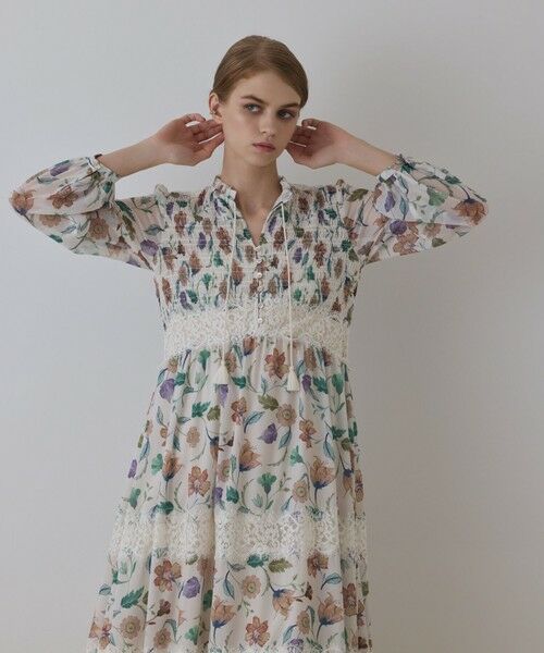 GRACE CONTINENTAL / グレースコンチネンタル ロング・マキシ丈ワンピース | サラサプリントティアードワンピース | 詳細4