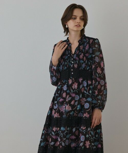 GRACE CONTINENTAL / グレースコンチネンタル ロング・マキシ丈ワンピース | サラサプリントティアードワンピース | 詳細12