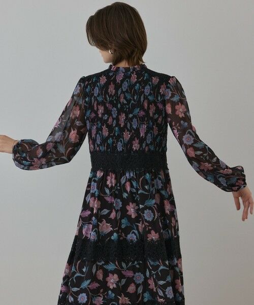 GRACE CONTINENTAL / グレースコンチネンタル ロング・マキシ丈ワンピース | サラサプリントティアードワンピース | 詳細13