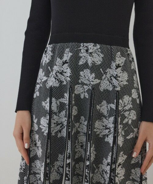 GRACE CONTINENTAL / グレースコンチネンタル ミニ丈・ひざ丈ワンピース | ラメモールニットジャガードワンピース | 詳細9