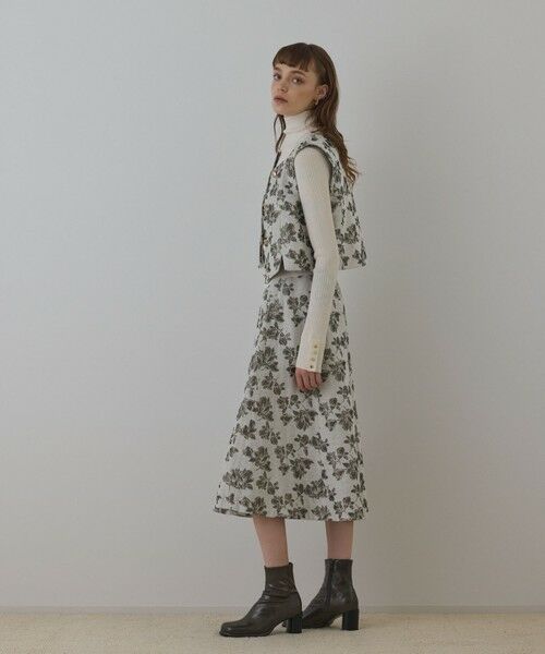 GRACE CONTINENTAL / グレースコンチネンタル ベスト | ラメフラワージャガードベスト | 詳細2