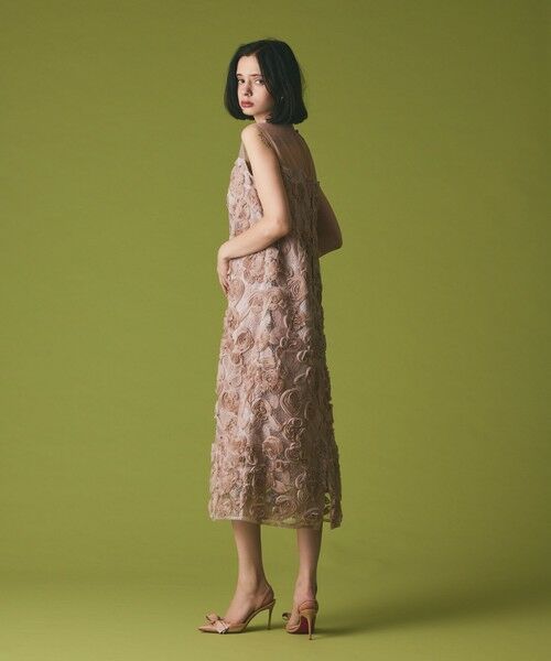 GRACE CONTINENTAL / グレースコンチネンタル ドレス | フラワーembドレス | 詳細1