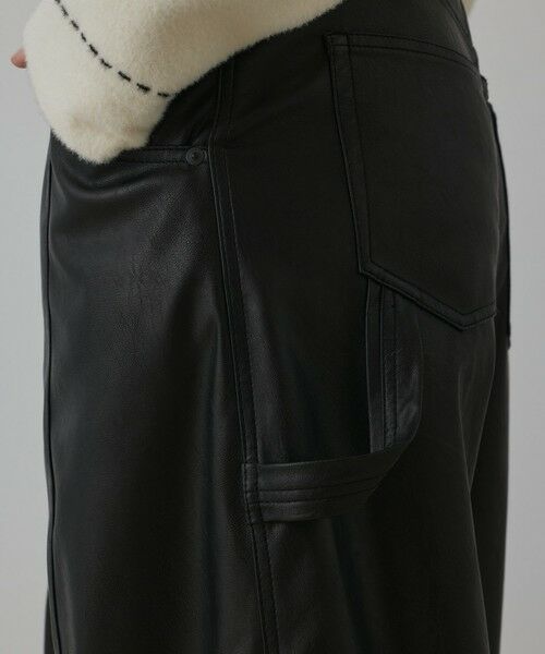 GRACE CONTINENTAL / グレースコンチネンタル その他パンツ | カーブフェイクレザーパンツ | 詳細17