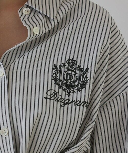 GRACE CONTINENTAL / グレースコンチネンタル シャツ・ブラウス | エンブレム刺繍シャツ | 詳細13