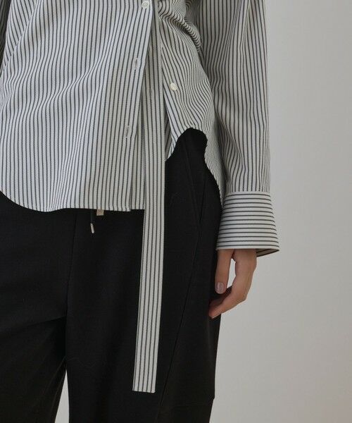 GRACE CONTINENTAL / グレースコンチネンタル シャツ・ブラウス | エンブレム刺繍シャツ | 詳細14