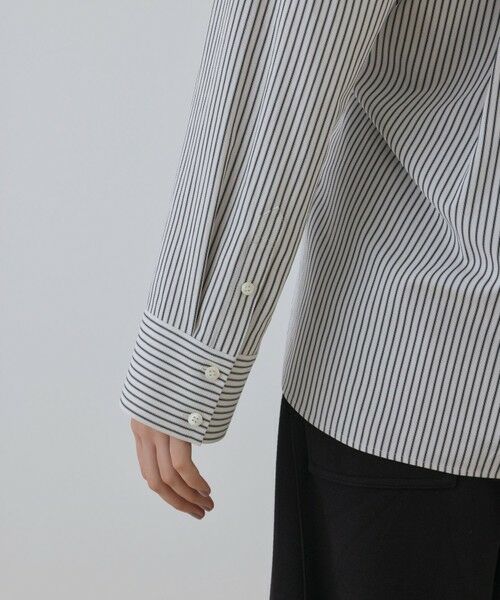 GRACE CONTINENTAL / グレースコンチネンタル シャツ・ブラウス | エンブレム刺繍シャツ | 詳細15
