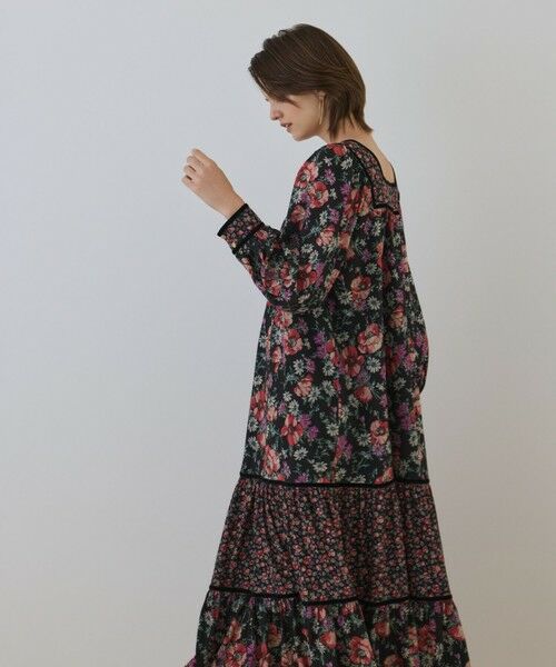 GRACE CONTINENTAL / グレースコンチネンタル ロング・マキシ丈ワンピース | ボタニカルティアードワンピース | 詳細11