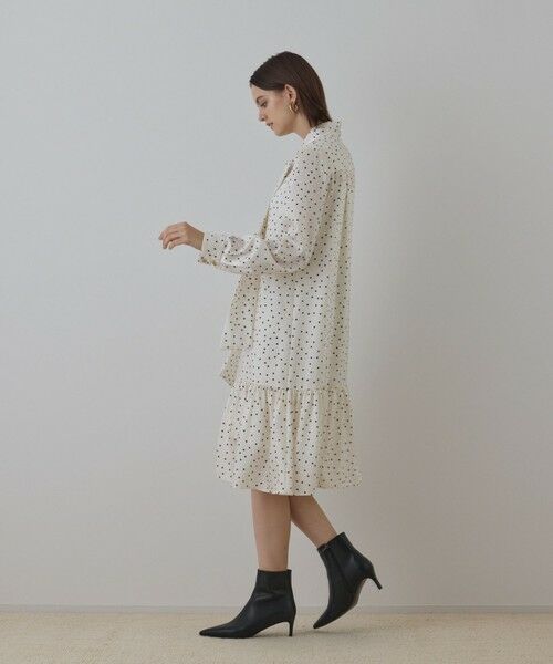 GRACE CONTINENTAL / グレースコンチネンタル ミニ丈・ひざ丈ワンピース | ランダムドットボウタイワンピース | 詳細2