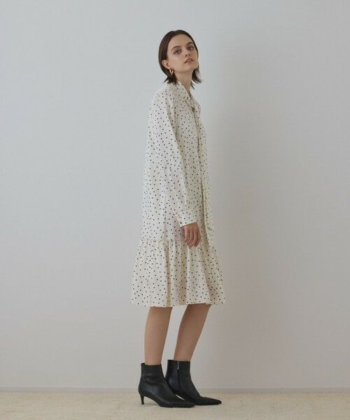 GRACE CONTINENTAL / グレースコンチネンタル ミニ丈・ひざ丈ワンピース | ランダムドットボウタイワンピース | 詳細4