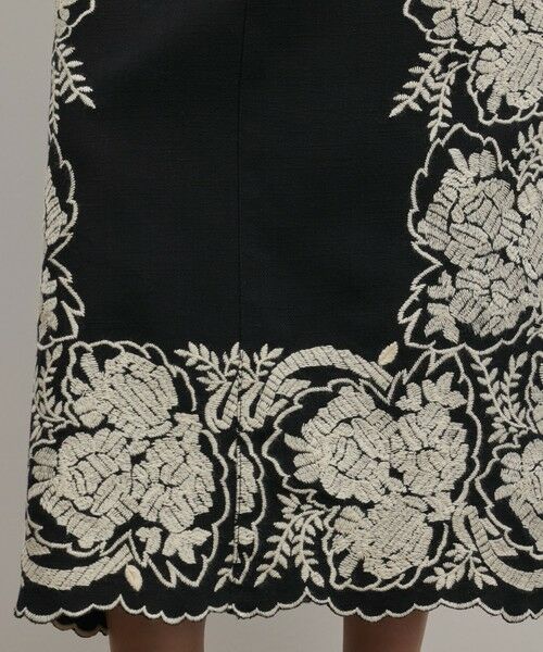 GRACE CONTINENTAL / グレースコンチネンタル ロング・マキシ丈スカート | エンブロイダリータイトスカート | 詳細9
