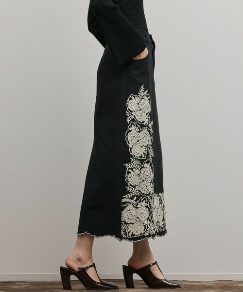 GRACE CONTINENTAL / グレースコンチネンタル ロング・マキシ丈スカート | エンブロイダリータイトスカート | 詳細4