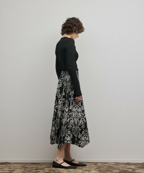 GRACE CONTINENTAL / グレースコンチネンタル ロング・マキシ丈スカート | オーナメントジャガードハンカチヘムスカート | 詳細9
