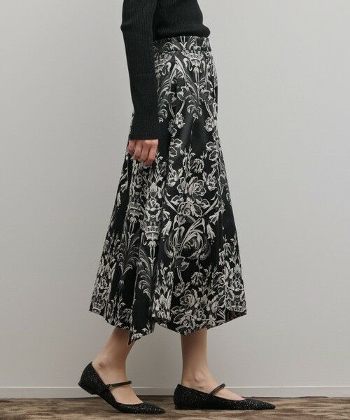 GRACE CONTINENTAL / グレースコンチネンタル ロング・マキシ丈スカート | オーナメントジャガードハンカチヘムスカート | 詳細12