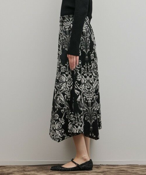 GRACE CONTINENTAL / グレースコンチネンタル ロング・マキシ丈スカート | オーナメントジャガードハンカチヘムスカート | 詳細14