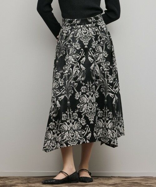 GRACE CONTINENTAL / グレースコンチネンタル ロング・マキシ丈スカート | オーナメントジャガードハンカチヘムスカート | 詳細15
