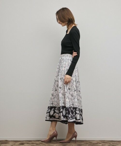 GRACE CONTINENTAL / グレースコンチネンタル ロング・マキシ丈スカート | フルーツフラワープリントスカート | 詳細2