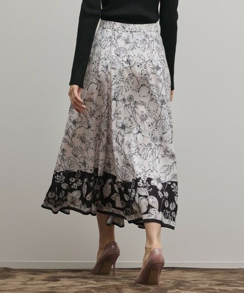GRACE CONTINENTAL / グレースコンチネンタル ロング・マキシ丈スカート | フルーツフラワープリントスカート | 詳細6