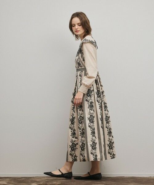 GRACE CONTINENTAL / グレースコンチネンタル ロング・マキシ丈ワンピース | パターン刺繍ワンピース | 詳細1