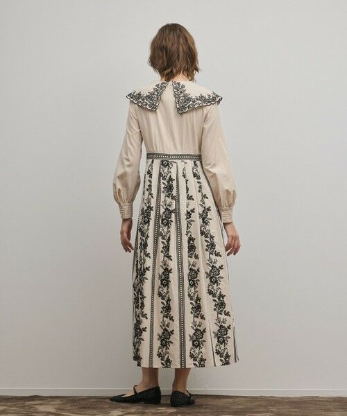 GRACE CONTINENTAL / グレースコンチネンタル ロング・マキシ丈ワンピース | パターン刺繍ワンピース | 詳細2