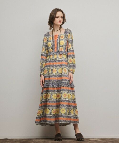 GRACE CONTINENTAL / グレースコンチネンタル ロング・マキシ丈ワンピース | フラワープリントレースアップワンピース（オレンジ）