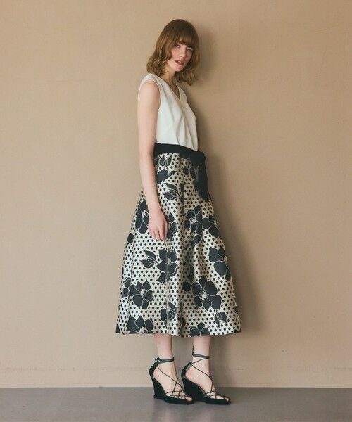 GRACE CONTINENTAL / グレースコンチネンタル ドレス | ドットボタニカルジャガードドレス | 詳細3