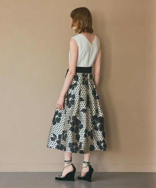 GRACE CONTINENTAL / グレースコンチネンタル ドレス | ドットボタニカルジャガードドレス | 詳細4