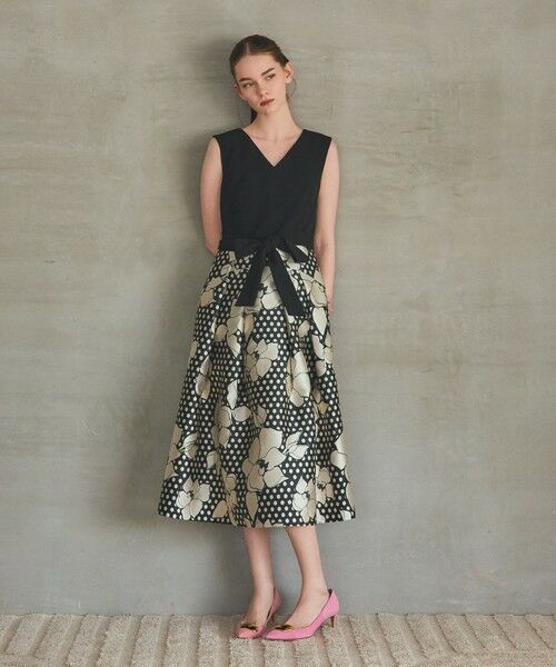 GRACE CONTINENTAL / グレースコンチネンタル ドレス | ドットボタニカルジャガードドレス（ブラック）