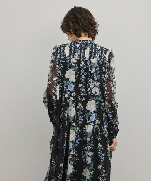 GRACE CONTINENTAL / グレースコンチネンタル ロング・マキシ丈ワンピース | フラワープリントティアードワンピース | 詳細25