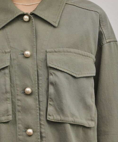 GRACE CONTINENTAL / グレースコンチネンタル シャツ・ブラウス | パール釦ピグメントシャツ | 詳細19