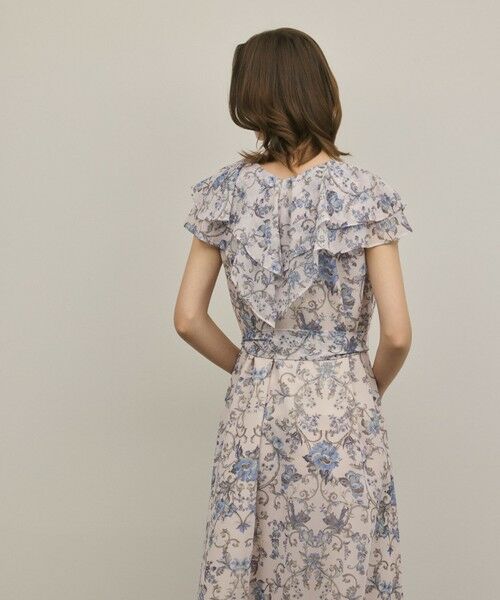 GRACE CONTINENTAL / グレースコンチネンタル ロング・マキシ丈ワンピース | サラサプリントフリルカラーワンピース | 詳細7