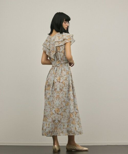 GRACE CONTINENTAL / グレースコンチネンタル ロング・マキシ丈ワンピース | サラサプリントフリルカラーワンピース | 詳細10