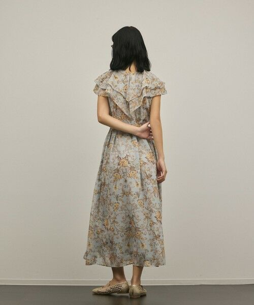 GRACE CONTINENTAL / グレースコンチネンタル ロング・マキシ丈ワンピース | サラサプリントフリルカラーワンピース | 詳細11