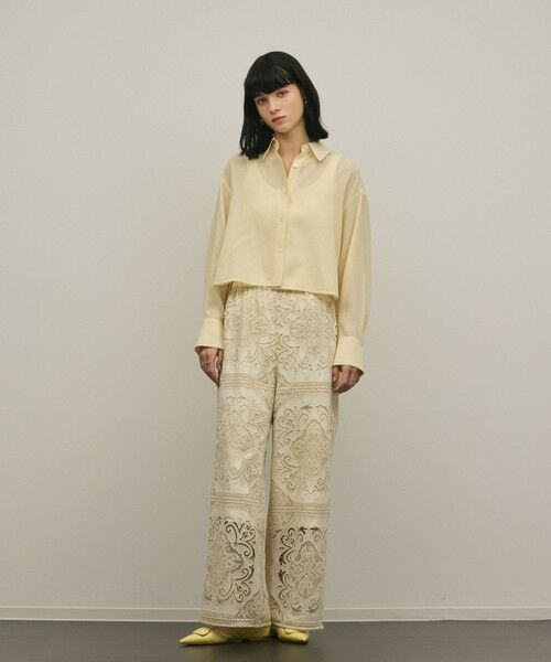 GRACE CONTINENTAL / グレースコンチネンタル シャツ・ブラウス | バックフレアシャツ（イエロー）