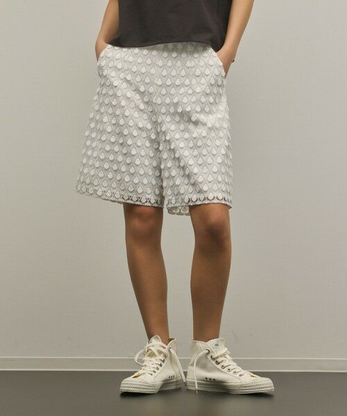 GRACE CONTINENTAL / グレースコンチネンタル その他パンツ | モチーフチュールパンツ | 詳細4