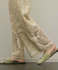 GRACE CONTINENTAL / グレースコンチネンタル その他パンツ | パネル刺繍パンツ