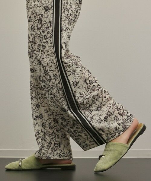 GRACE CONTINENTAL / グレースコンチネンタル その他パンツ | モノトーンフラワープリントパンツ | 詳細10