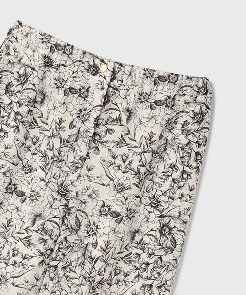 GRACE CONTINENTAL / グレースコンチネンタル その他パンツ | モノトーンフラワープリントパンツ | 詳細14